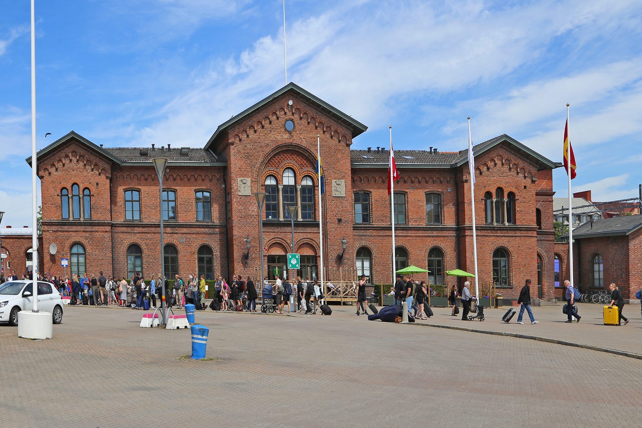 Blick auf den Bahnhof Ystad von der Seeseite